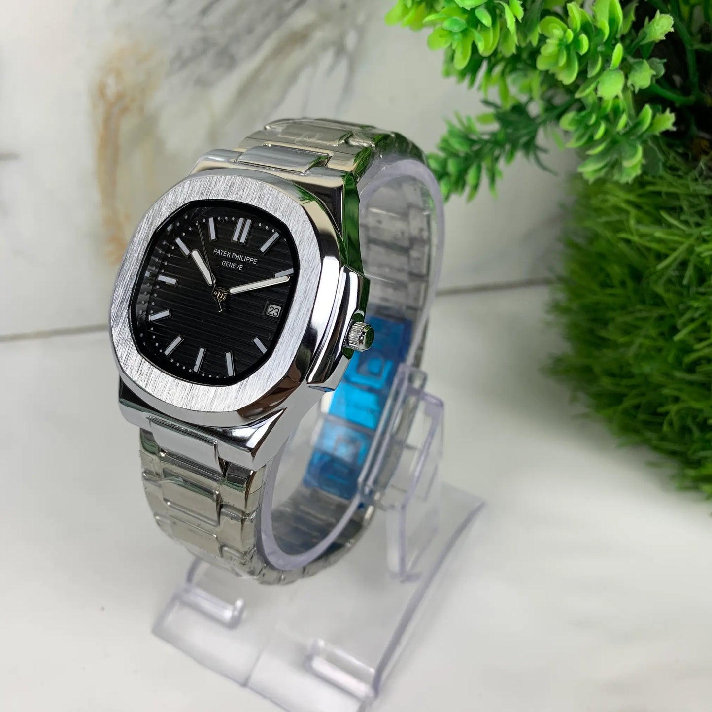 Patek Philippe Nautilus | Silver Chain | Black Dial