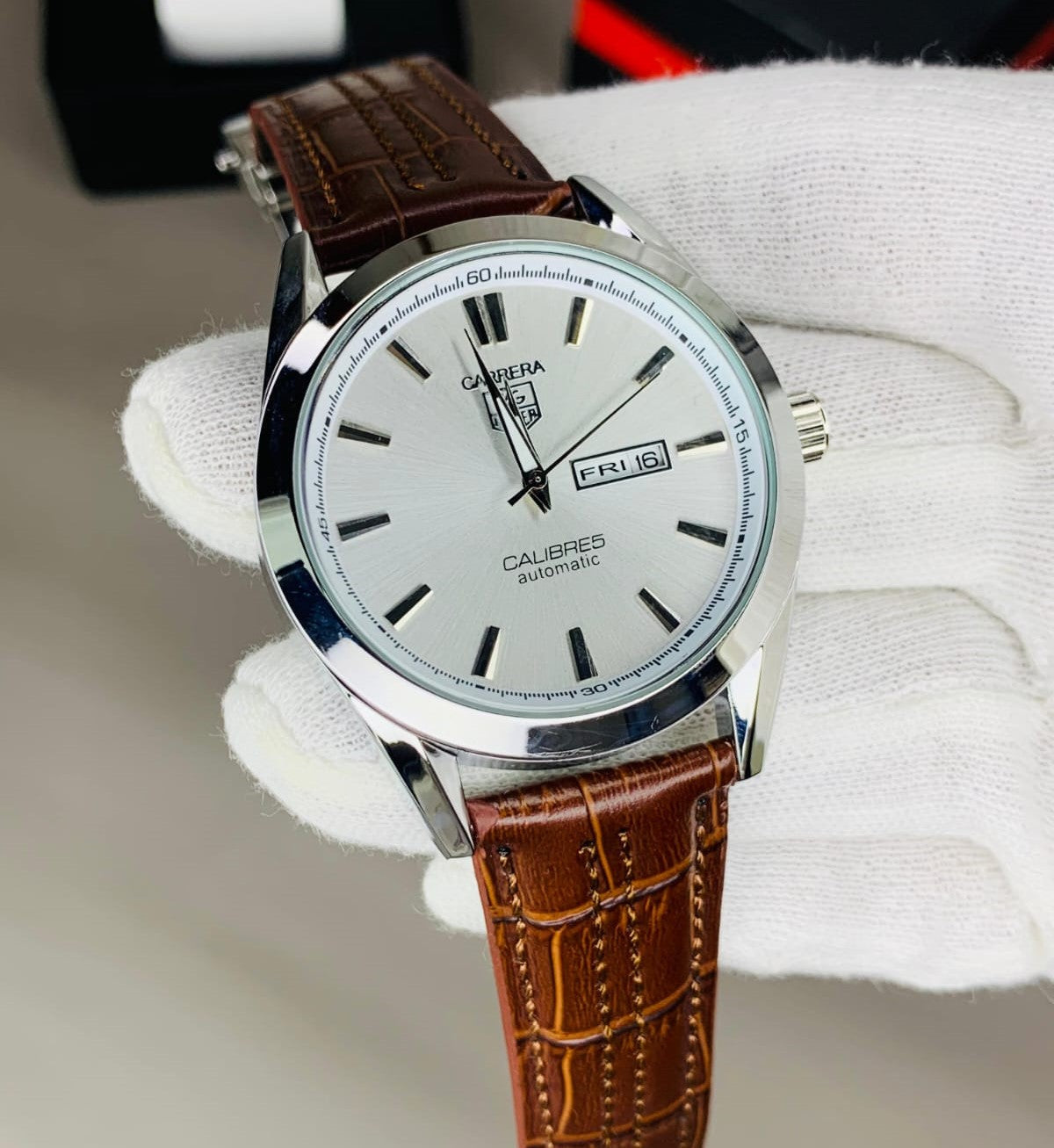 TAG HEUER | BROWN LEATHER STRAP | WHITE DIAL