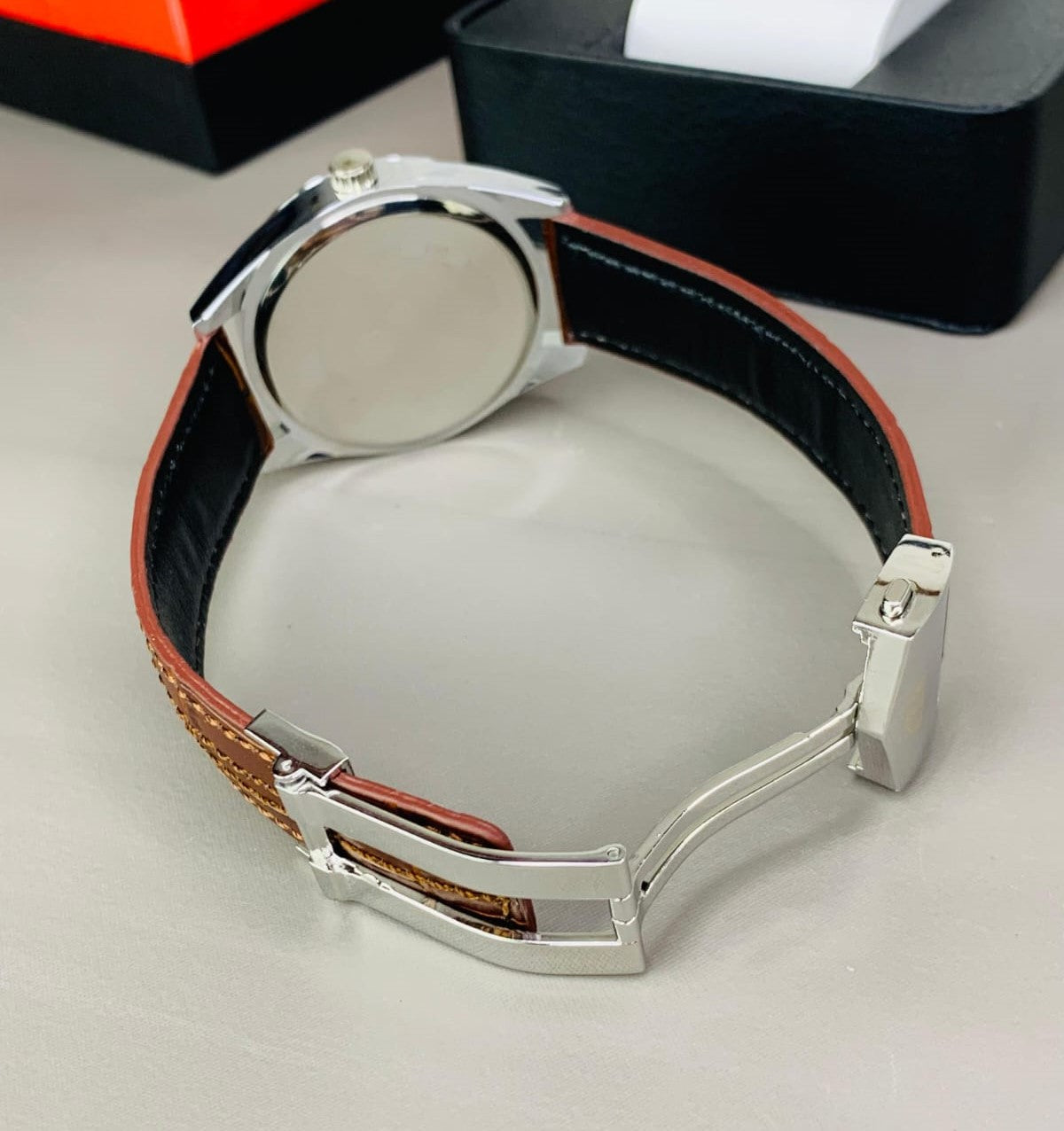 TAG HEUER | BROWN LEATHER STRAP | WHITE DIAL