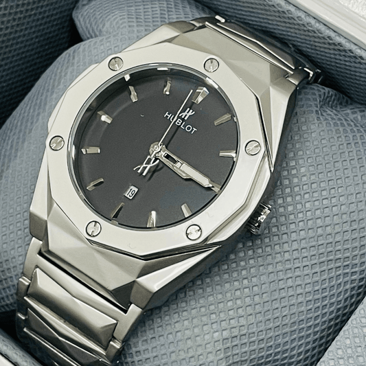 Hublot Premium Watch - Luxury Diamond Cut Chain - Black Dial