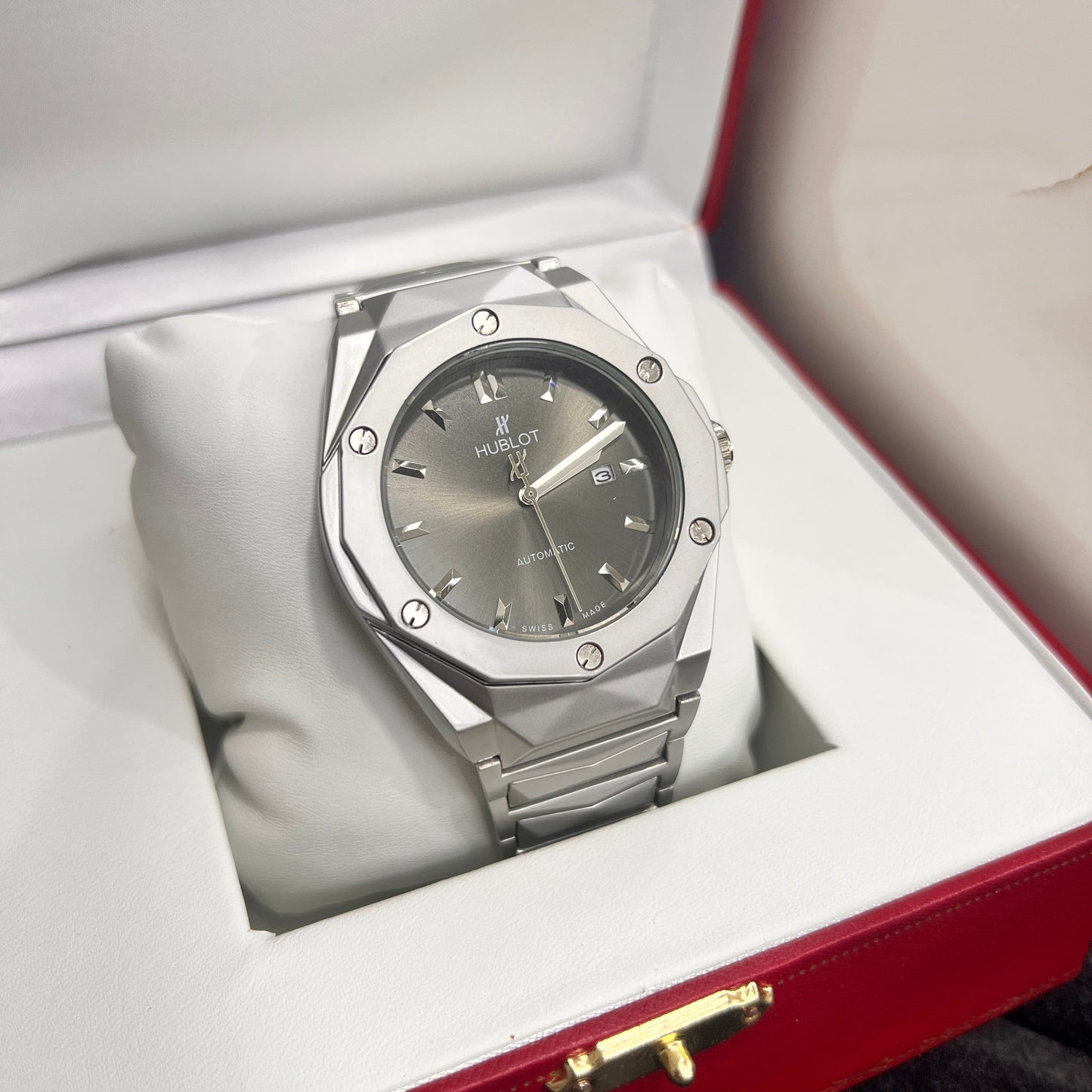 Hublot Premium Watch - Luxury Diamond Cut Chain - Grey Dial