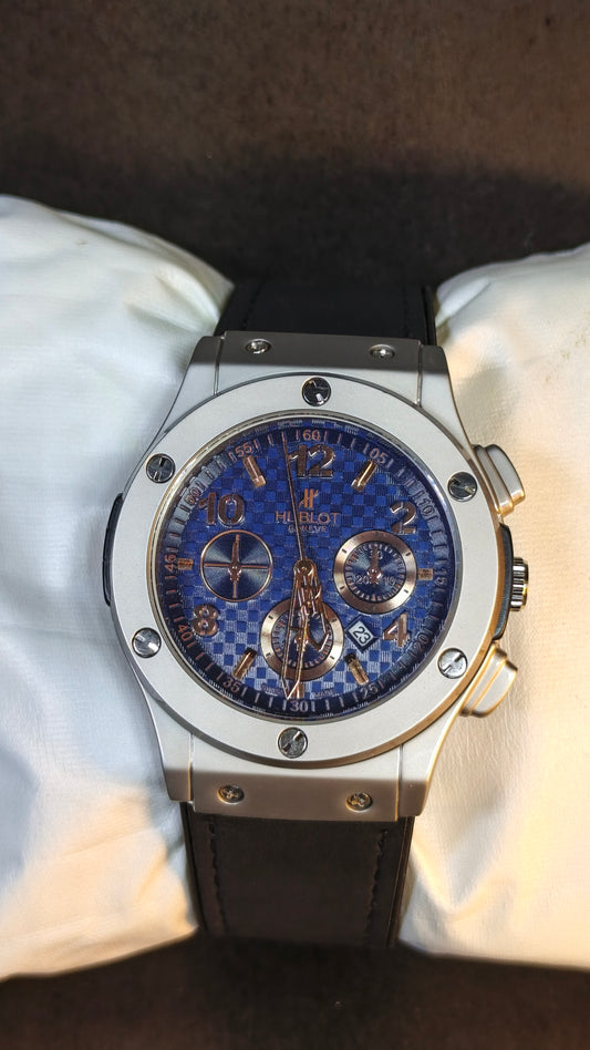 HUBLOT PREMIUM | BLUE CHECK | LEATHER STRAP